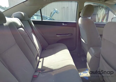 2002 Toyota Camry Se V6 z USA, uszkodzony, nr VIN 4T1BF32K02U006928